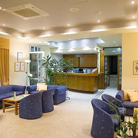 فندق Astali 3*