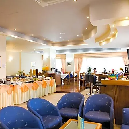 فندق Astali 3*